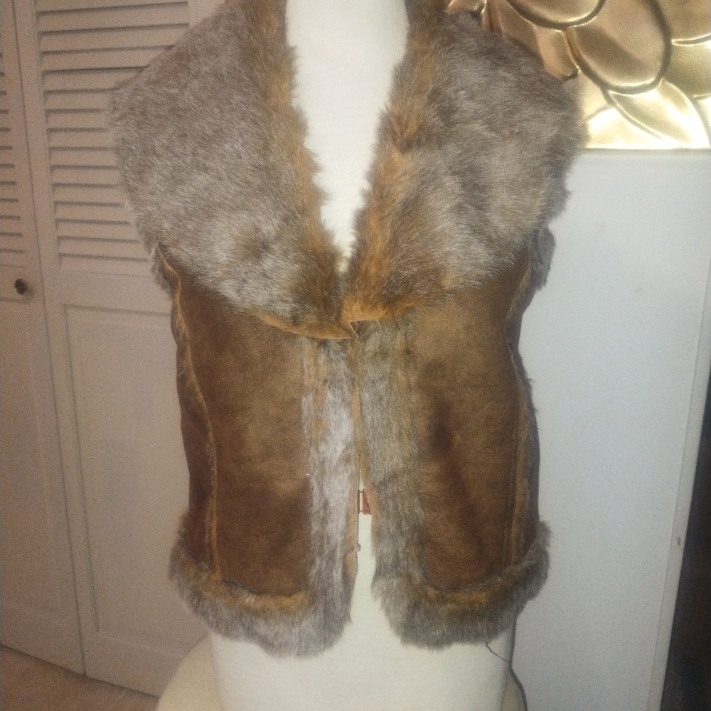 Cejon Brown and Gray Faux Fur Vest Size M